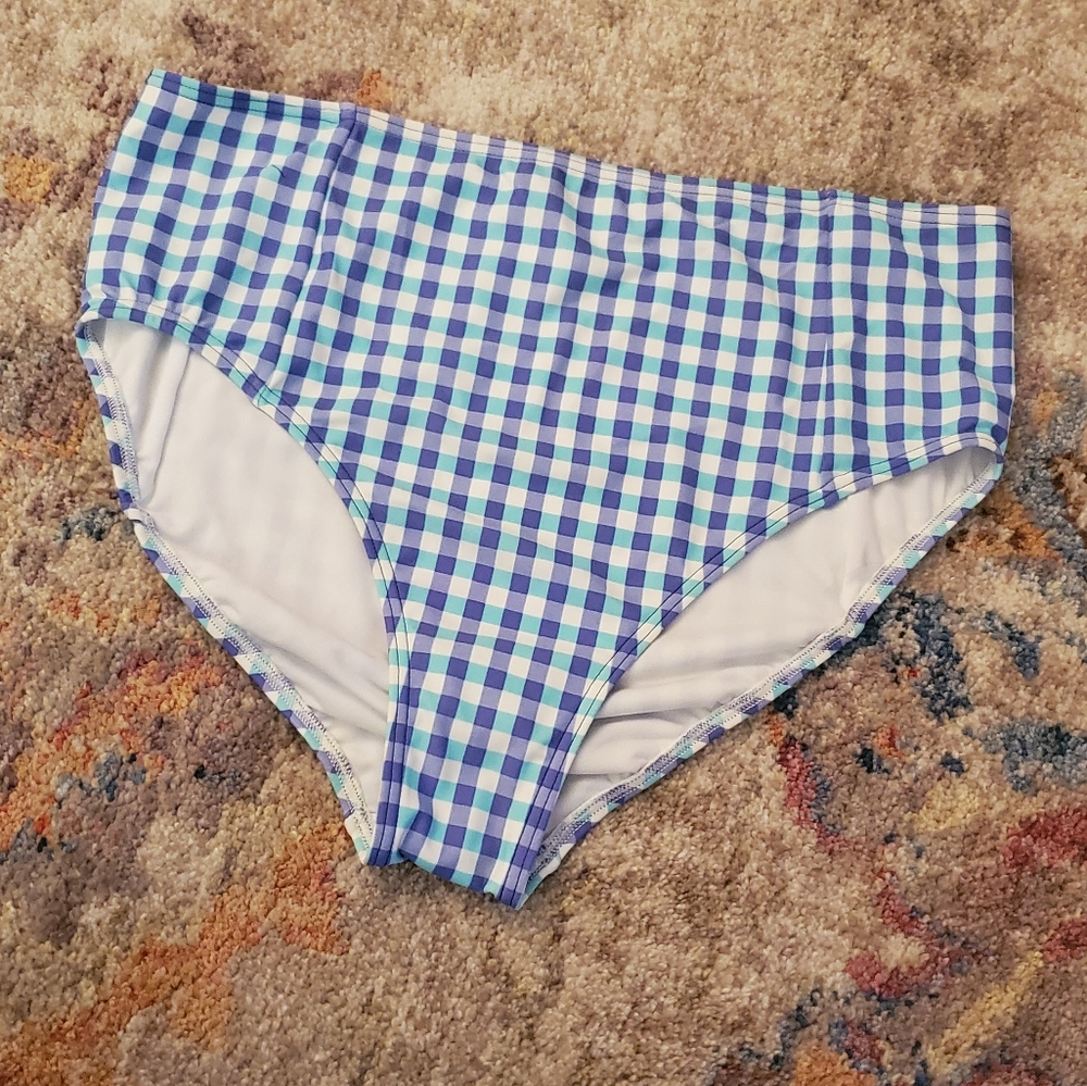 NWOT Design Lab high waisted bikini bottoms